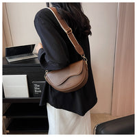 Cross-border Retro Niche Women's Small Bag 2024 New Fashion Saddle Bag Wide Shoulder Strap Crossbody Women's Bag Underarm Bag