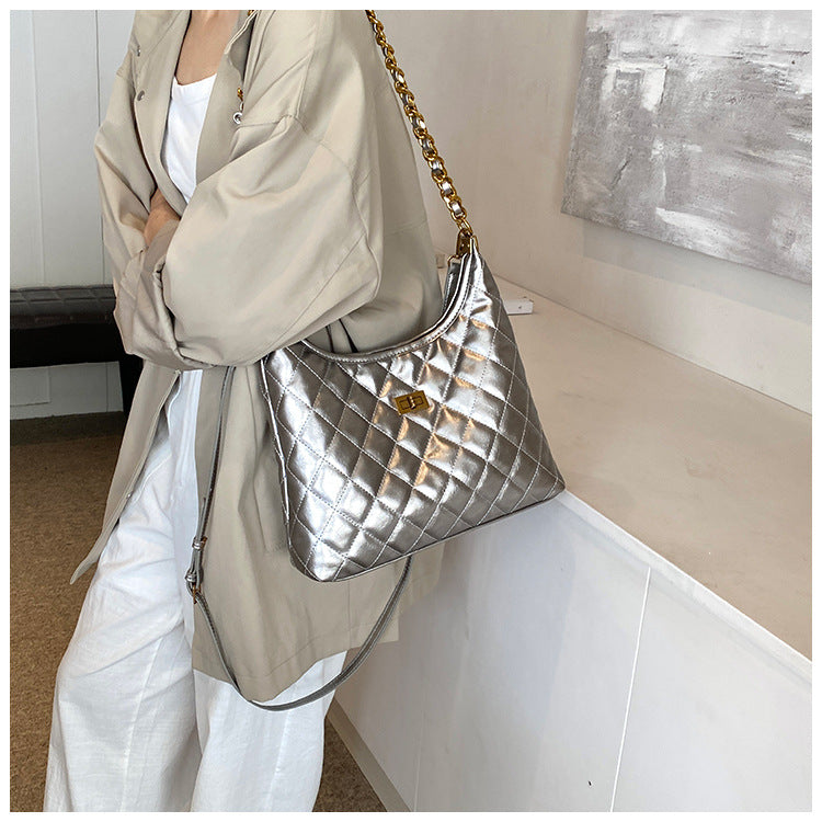 Cross-Border Quilted Saddle Bag, Autumn and Winter New Shoulder Bag, Fashionable Armpit Bag, Work Clothing Versatile Crossbody Bag