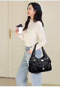 Cross-border Explosions Foreign Trade Women's Bag European and American Women's Bag Trendy Large Capacity Single Room Bag Portable Crossbody Bag Women's Bag Wholesale