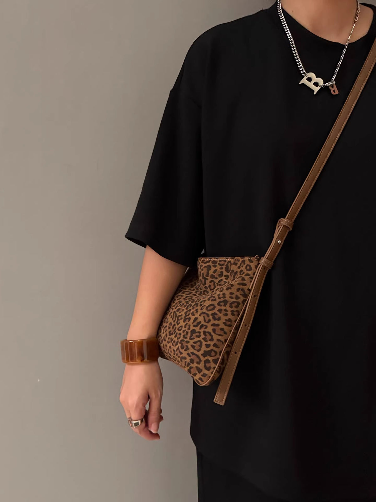 2026 Original Design Small Bag with Retro Fashion Feel, Leopard Print Pu Suede Handbag, Shoulder Bag, Mahjong Bag, Personalized Underarm Bag