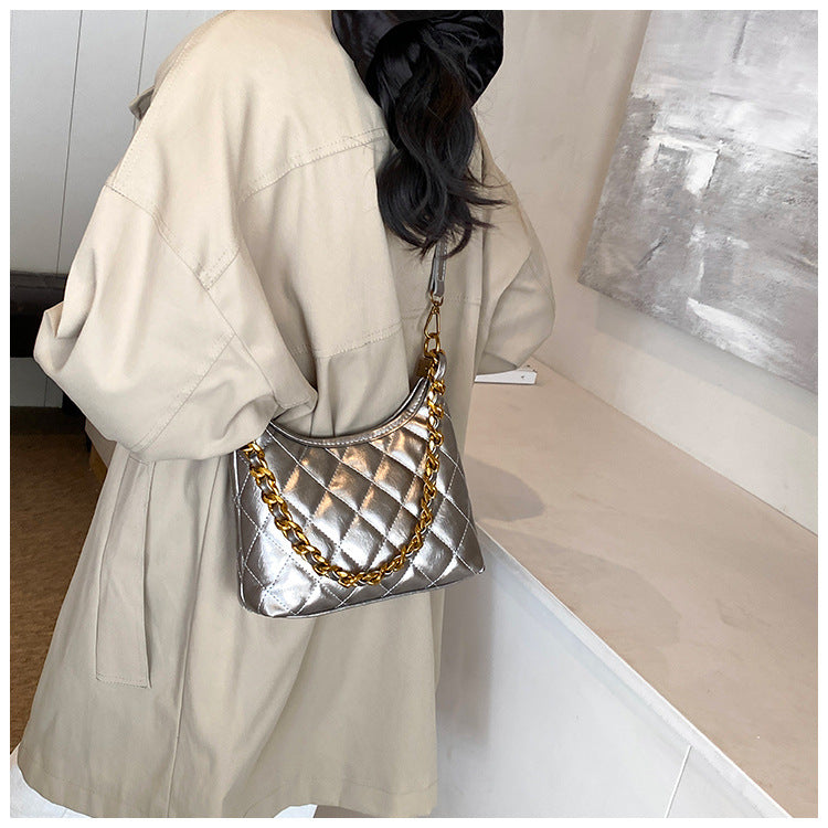 Cross-Border Quilted Saddle Bag, Autumn and Winter New Shoulder Bag, Fashionable Armpit Bag, Work Clothing Versatile Crossbody Bag