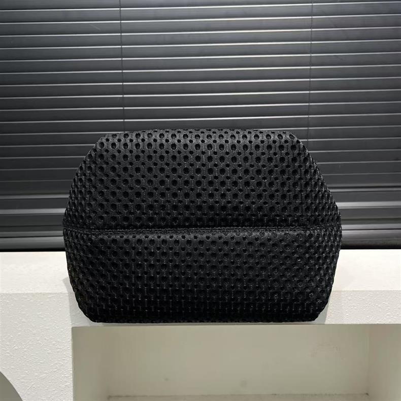 Cross-Border Exclusive Supply of Women's Fashionable Y2K Street Chain Shoulder Bag, Large Capacity Mesh Patchwork Crossbody Bag