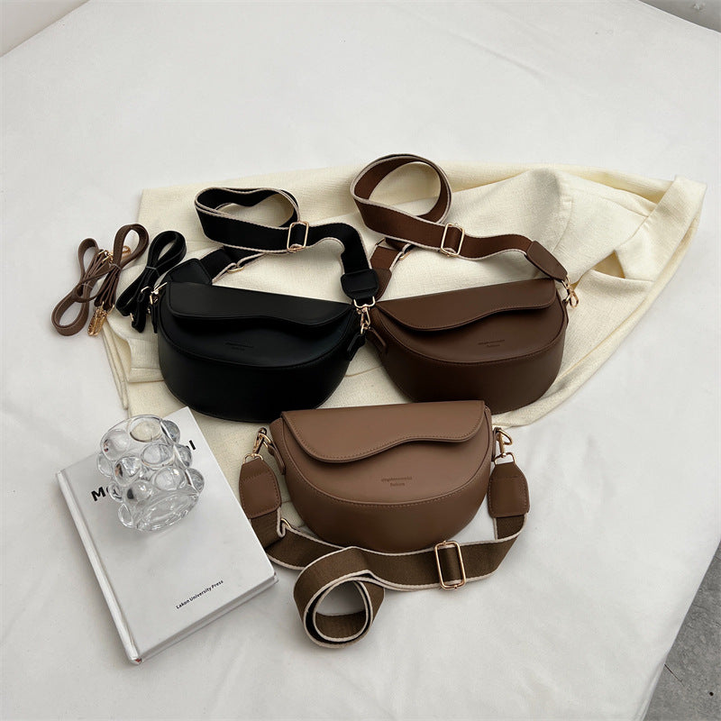 Cross-border Retro Niche Women's Small Bag 2024 New Fashion Saddle Bag Wide Shoulder Strap Crossbody Women's Bag Underarm Bag