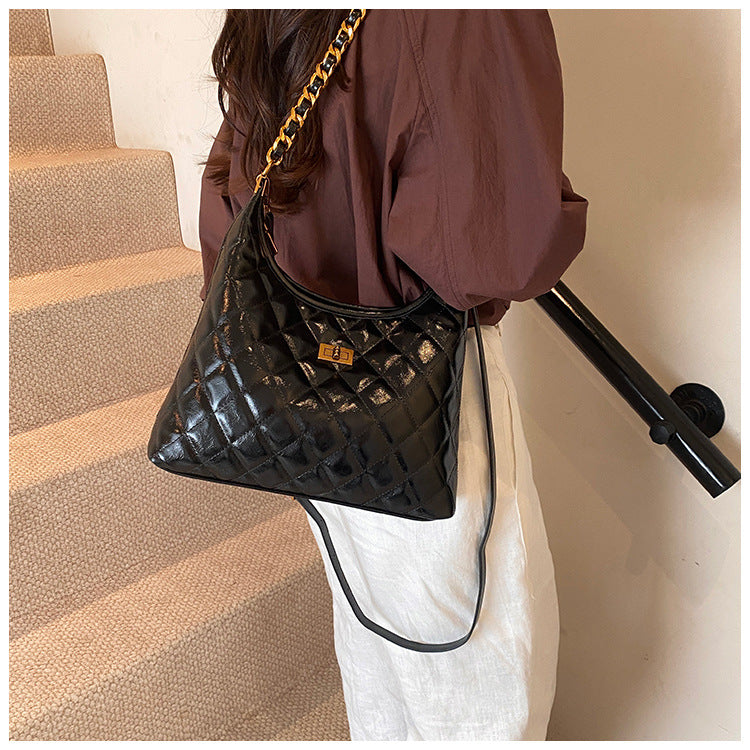 Cross-Border Quilted Saddle Bag, Autumn and Winter New Shoulder Bag, Fashionable Armpit Bag, Work Clothing Versatile Crossbody Bag